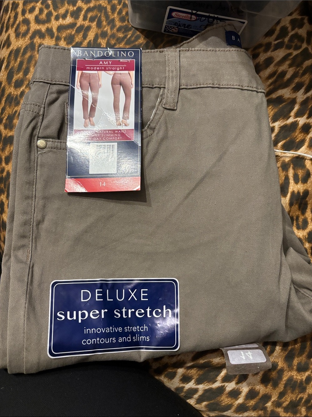 Bandolino Amy Straight Pants - Taupe